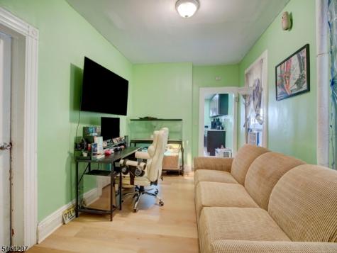 144 Steuben Street East Orange NJ 07018