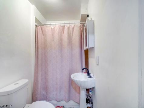 144 Steuben Street East Orange NJ 07018