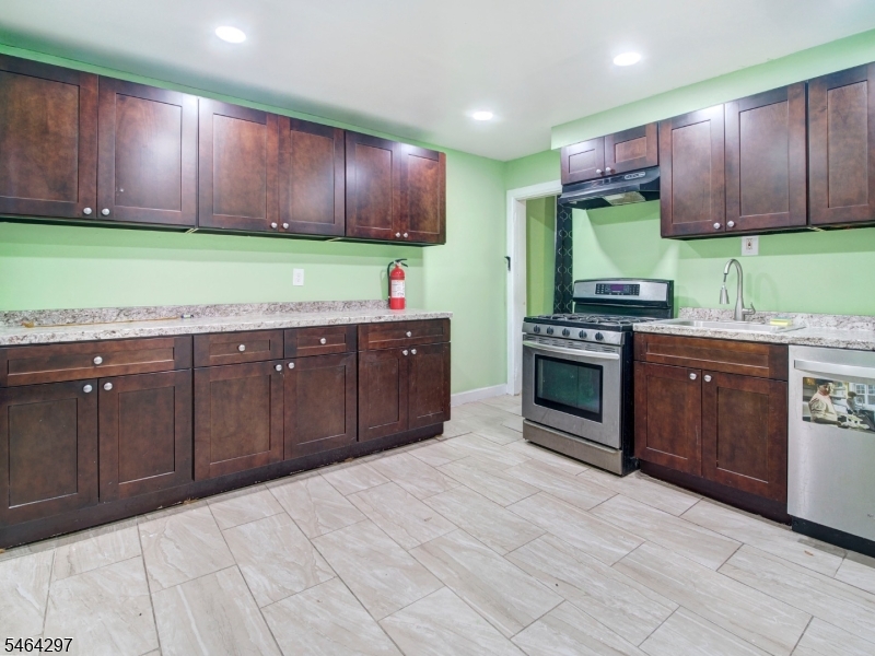 144 Steuben Street East Orange NJ 07018