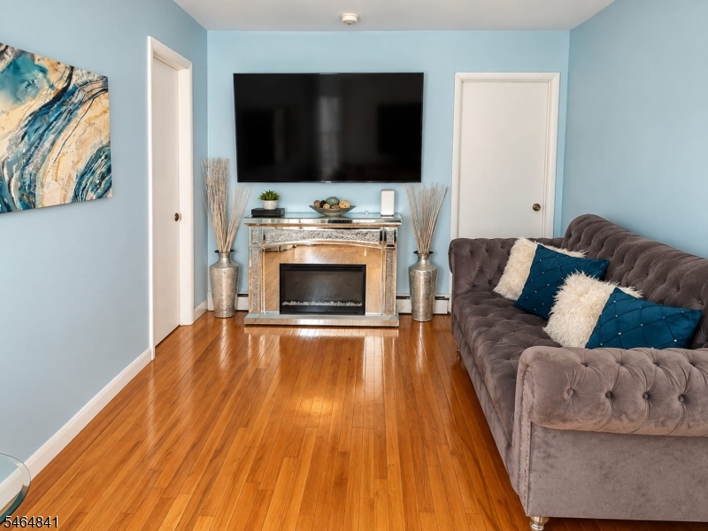 79 Chester Avenue Irvington NJ 07111
