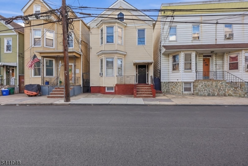 23 Fillmore Street Newark NJ 07105
