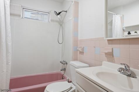 23 Fillmore Street Newark NJ 07105