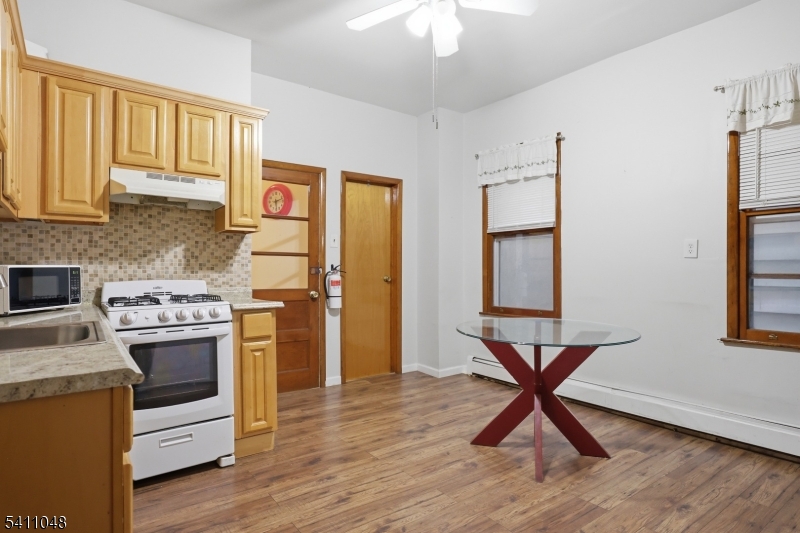 23 Fillmore Street Newark NJ 07105