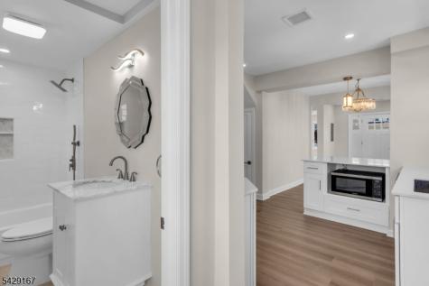 21 Market Street Edison NJ 08817