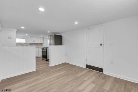 21 Market Street Edison NJ 08817