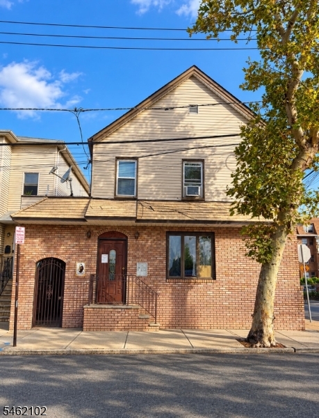 15 Hensler Street Newark NJ 07105