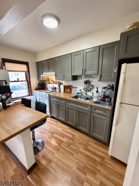 15 Hensler Street Newark NJ 07105