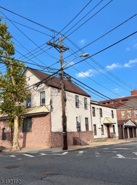 15 Hensler Street Newark NJ 07105
