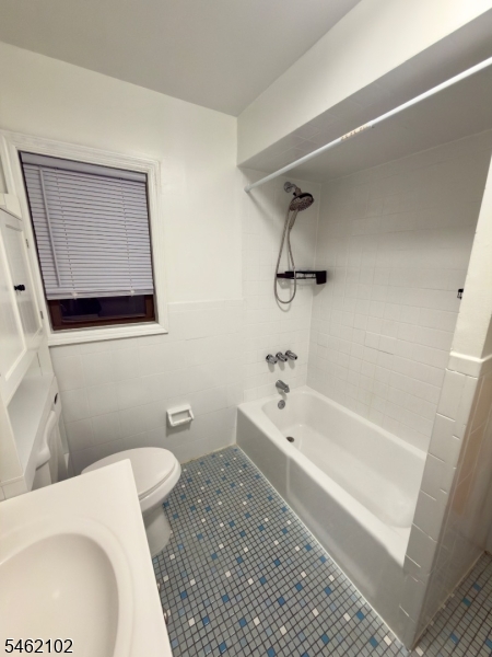15 Hensler Street Newark NJ 07105