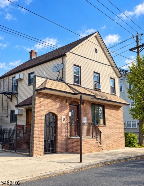 15 Hensler Street Newark NJ 07105