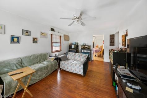 34 Henry Street Woodbridge NJ 07064
