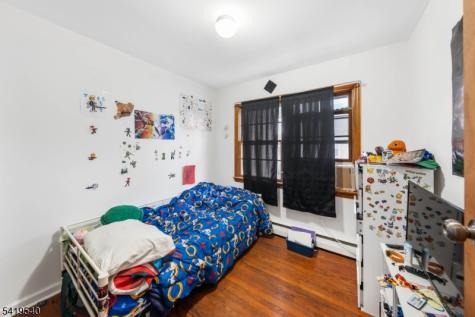 34 Henry Street Woodbridge NJ 07064