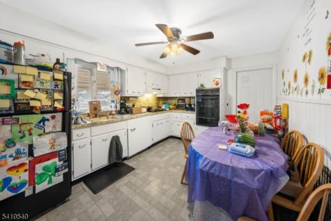 34 Henry Street Woodbridge NJ 07064