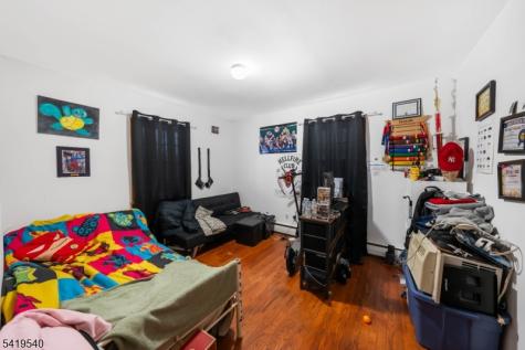 34 Henry Street Woodbridge NJ 07064