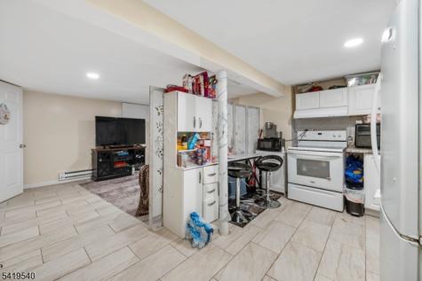34 Henry Street Woodbridge NJ 07064