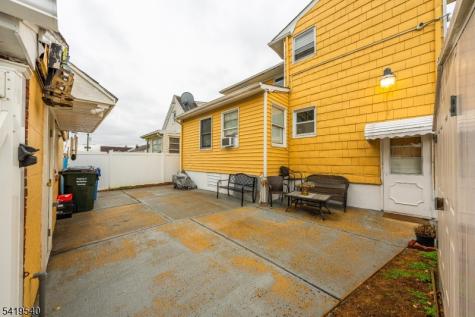 34 Henry Street Woodbridge NJ 07064
