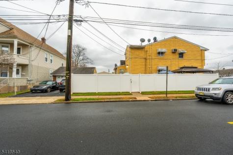 34 Henry Street Woodbridge NJ 07064