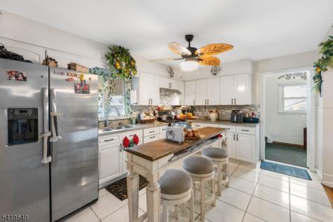 34 Henry Street Woodbridge NJ 07064