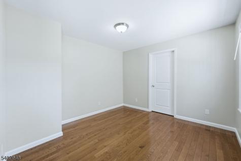 314 7TH Avenue W Newark NJ 07107