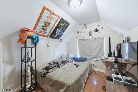314 7TH Avenue W Newark NJ 07107