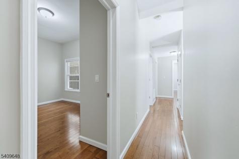 314 7TH Avenue W Newark NJ 07107