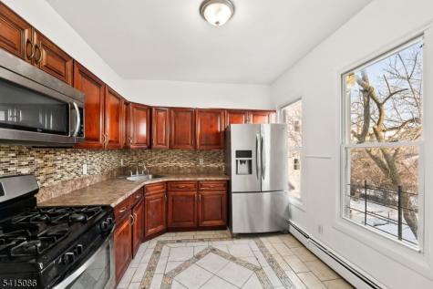 190 N 1st Street Paterson NJ 07522