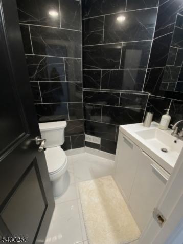 402 Cliff Street Fairview NJ 07022