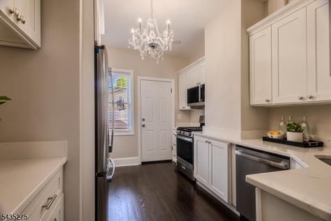 221 N Park Street East Orange NJ 07017