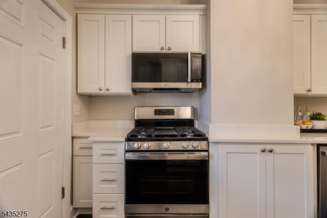 221 N Park Street East Orange NJ 07017