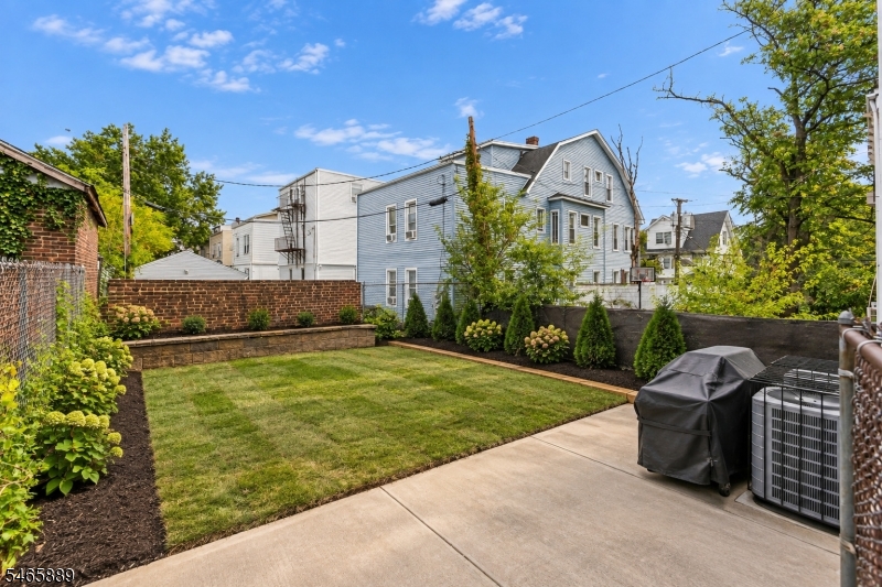 299 Renner Avenue Newark NJ 07112