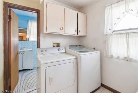 375 Westervelt Place Lodi NJ 07644