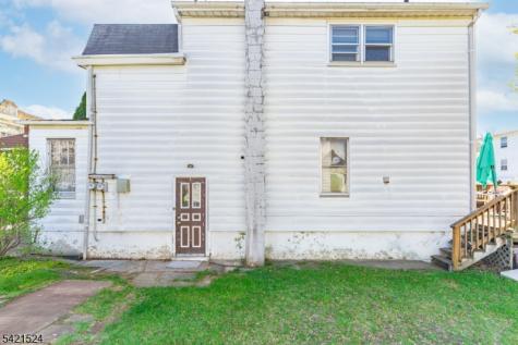 375 Westervelt Place Lodi NJ 07644