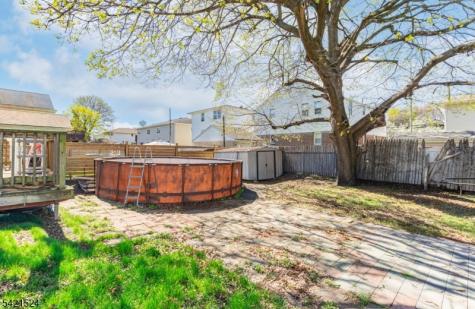 375 Westervelt Place Lodi NJ 07644