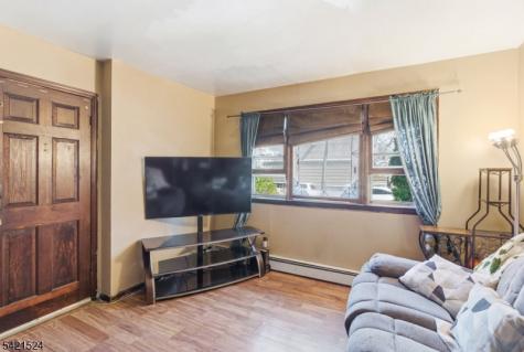 375 Westervelt Place Lodi NJ 07644