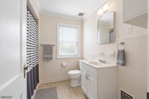 70 Rowland Avenue Clifton NJ 07012