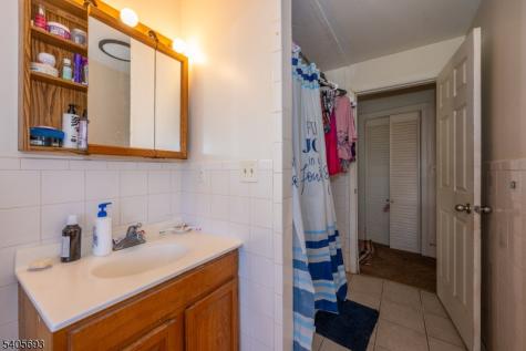 223 Main Street Newton NJ 07860