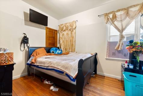 91 Headley Terrace Irvington NJ 07111