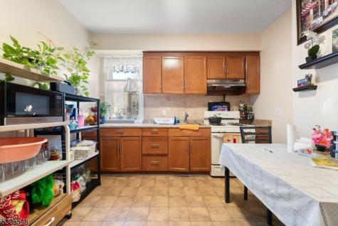 91 Headley Terrace Irvington NJ 07111