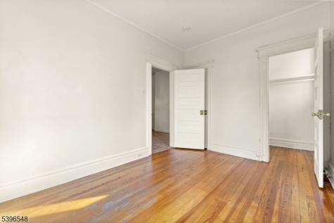 91 Headley Terrace Irvington NJ 07111