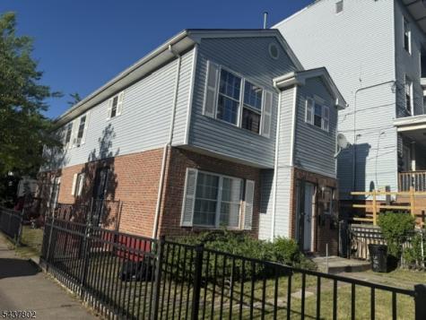 586 15TH Avenue Newark NJ 07103