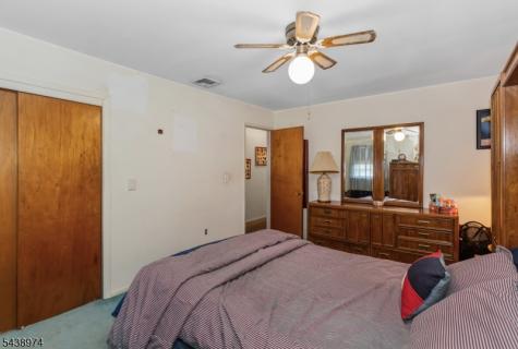 164 Page Street Elmwood Park NJ 07407