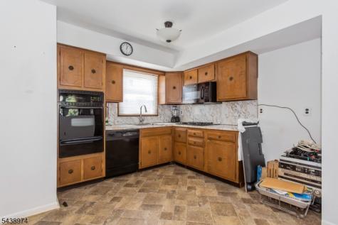 164 Page Street Elmwood Park NJ 07407