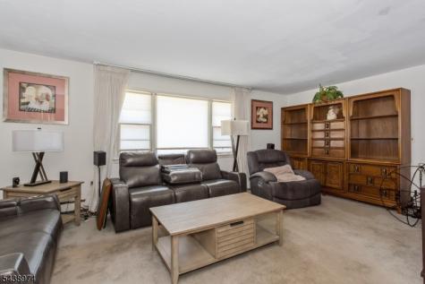 164 Page Street Elmwood Park NJ 07407