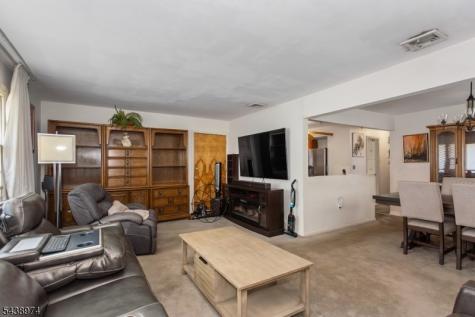 164 Page Street Elmwood Park NJ 07407