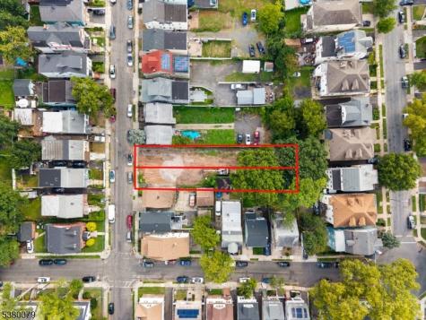 39 Grand Avenue Newark NJ 07106