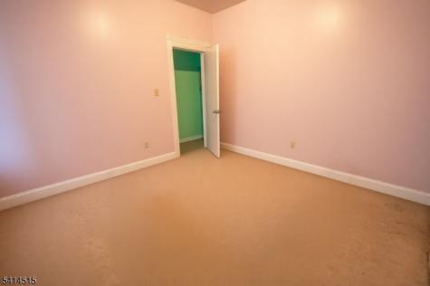 108 Hollywood Avenue East Orange NJ 07018