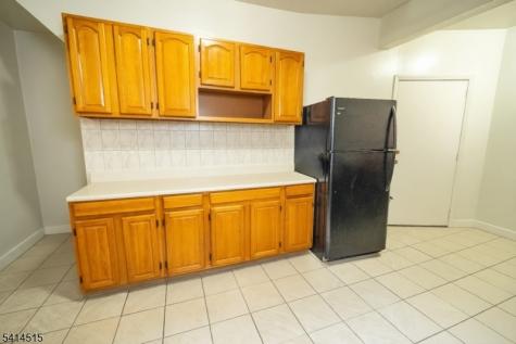 108 Hollywood Avenue East Orange NJ 07018