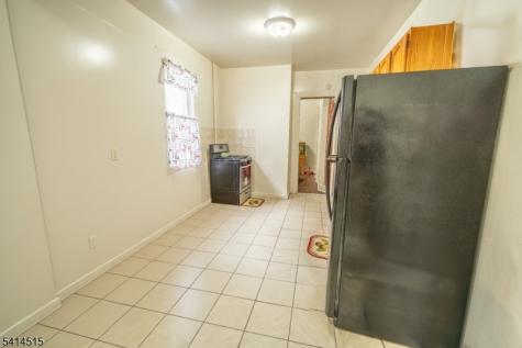 108 Hollywood Avenue East Orange NJ 07018
