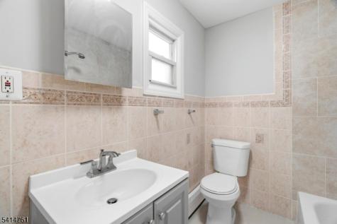 61 Holsman Street Paterson NJ 07522
