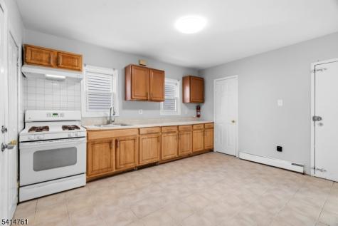 61 Holsman Street Paterson NJ 07522